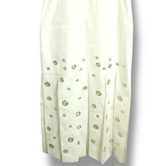 Stasia Alexis Design Sleeveless White Dress for Glamorous Occasions - Picture 11 of 17